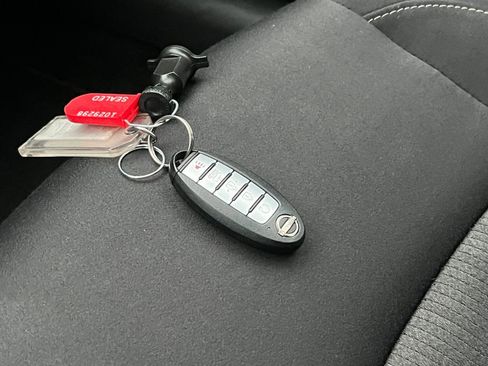 Used 2025 Nissan Altima 2.5 SV image 22