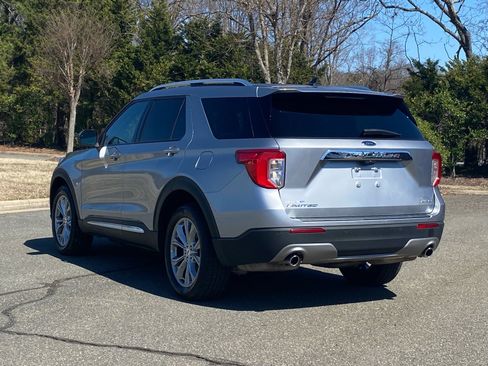 Certified 2023 Ford Explorer Limited image 6