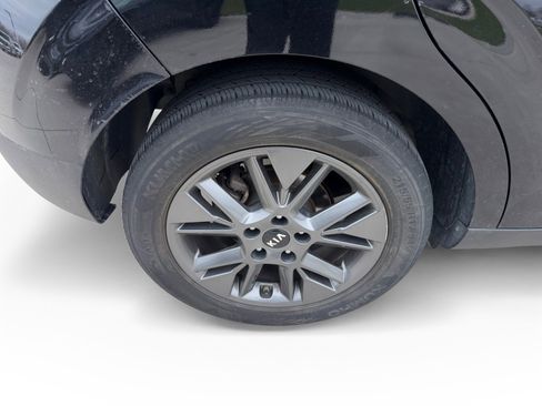 Used 2021 Kia Soul S image 16