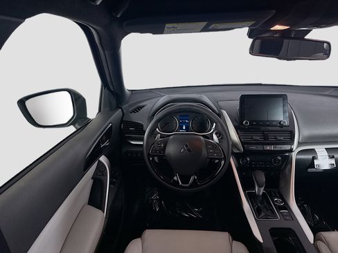 Used 2025 Mitsubishi Eclipse Cross Black Edition image 17