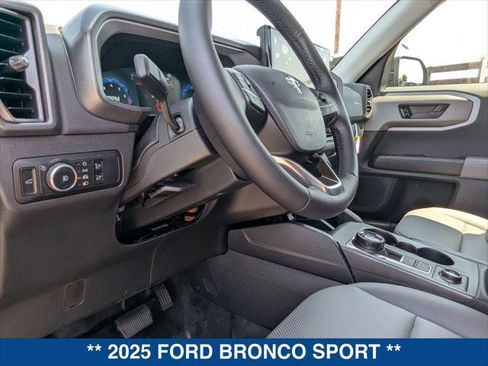 New 2025 Ford Bronco Sport Badlands image 11
