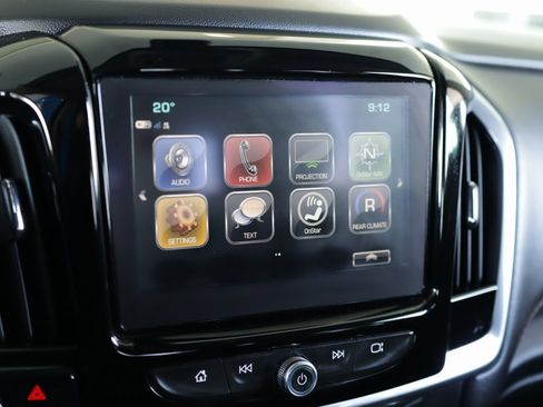 Used 2019 Chevrolet Traverse LT image 12