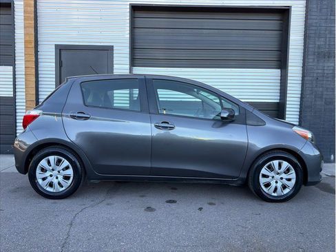 Used 2013 Toyota Yaris LE FWD image 10