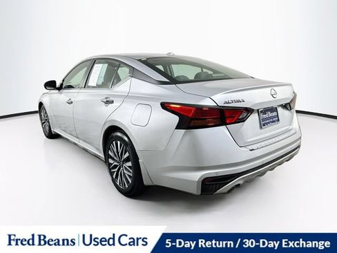 Used 2023 Nissan Altima 2.5 SV w/ SV Premium Package FWD image 6
