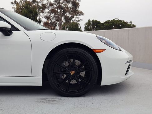 Certified 2022 Porsche 718 Boxster RWD image 12