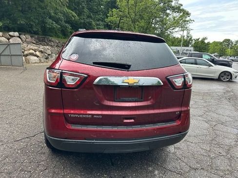 Used 2017 Chevrolet Traverse LT w/ Style and Technology Package AWD/4WD image 4
