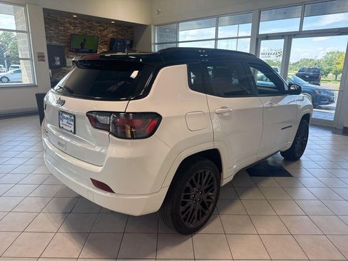 Used 2022 Jeep Compass High Altitude AWD/4WD image 11