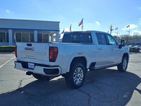 Used 2023 GMC Sierra 2500 Denali w/ Denali Ultimate Package image 2