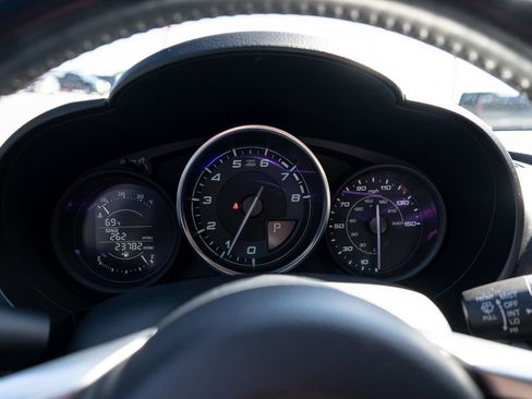 Used 2018 FIAT 124 Spider Classica w/ Technology Group image 23