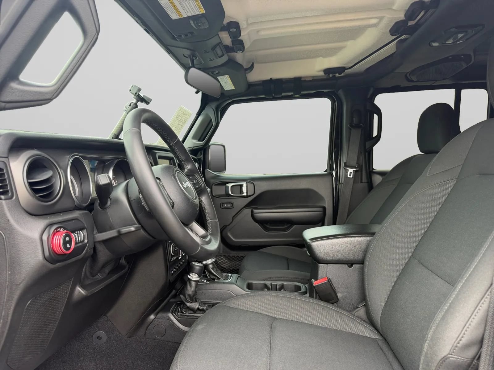 Used 2021 Jeep Gladiator Sport AWD/4WD image 16