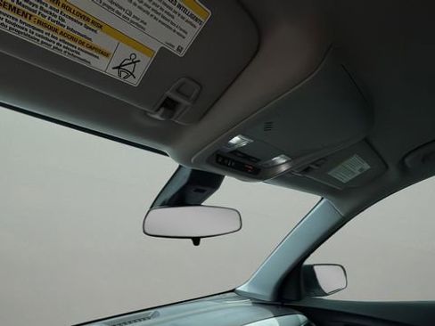 Used 2024 Chevrolet Equinox LS image 28