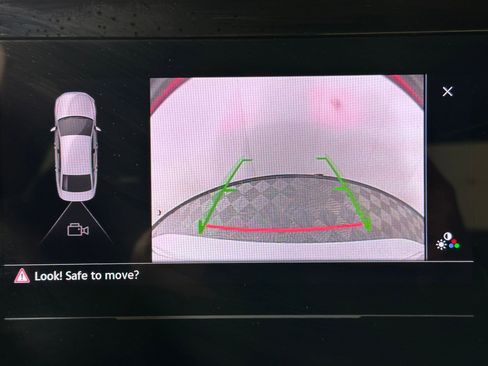 Used 2025 Volkswagen Jetta Sport image 25