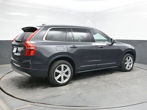 Used 2022 Volvo XC90 T5 Momentum AWD/4WD image 7