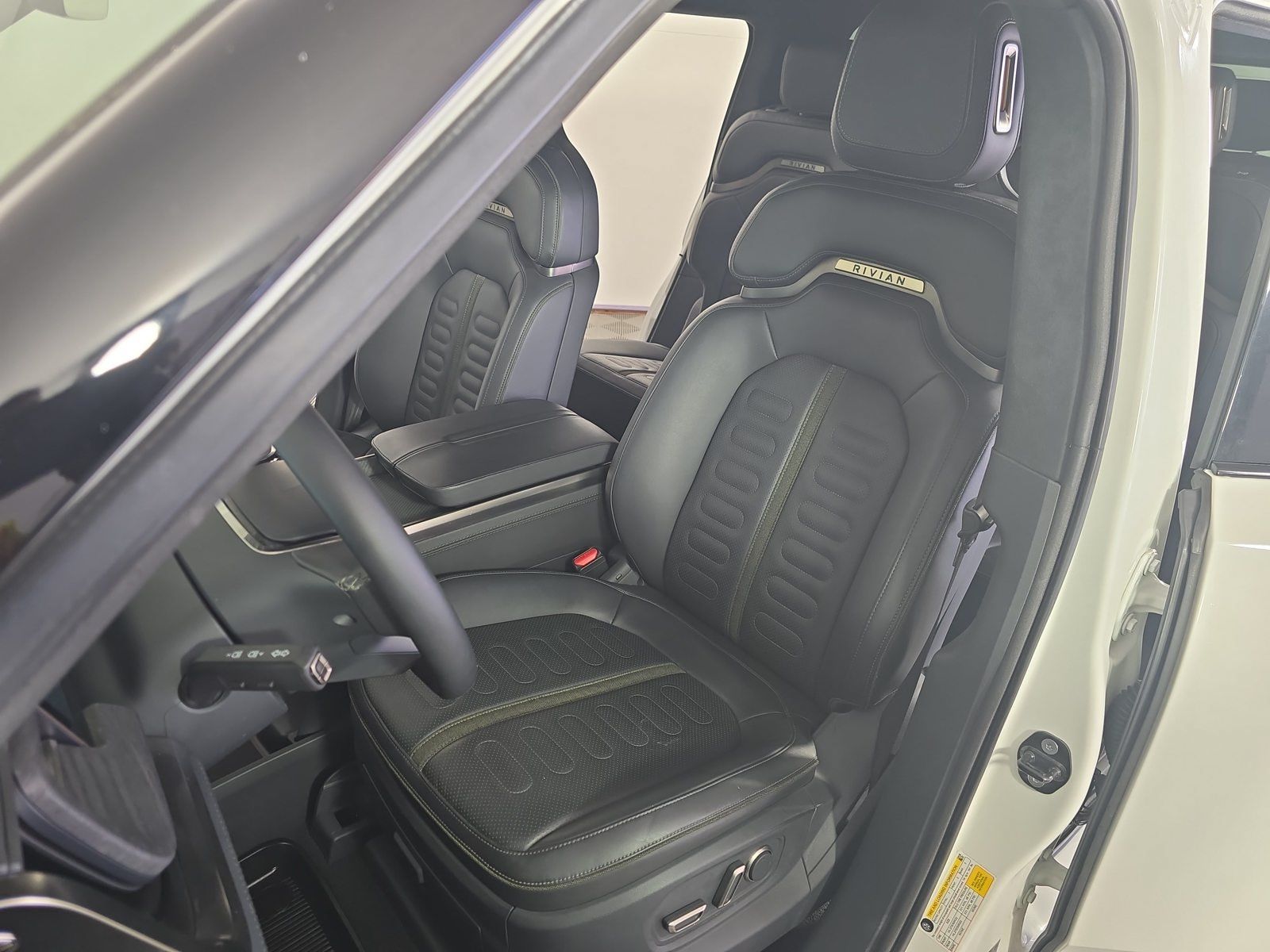 Used 2022 Rivian R1S Launch Edition Quad AWD/4WD image 20