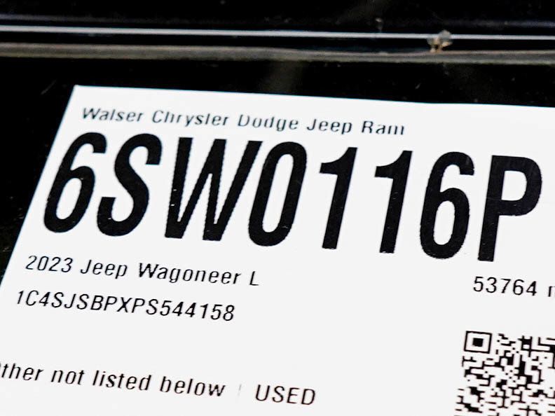 Used 2023 Jeep Wagoneer L Series II w/ Premium Group I AWD/4WD image 34