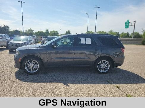 Used 2024 Dodge Durango GT RWD image 3