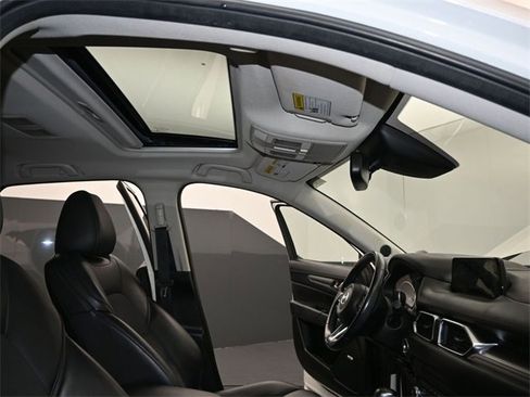 Used 2020 MAZDA CX-5 Touring image 28