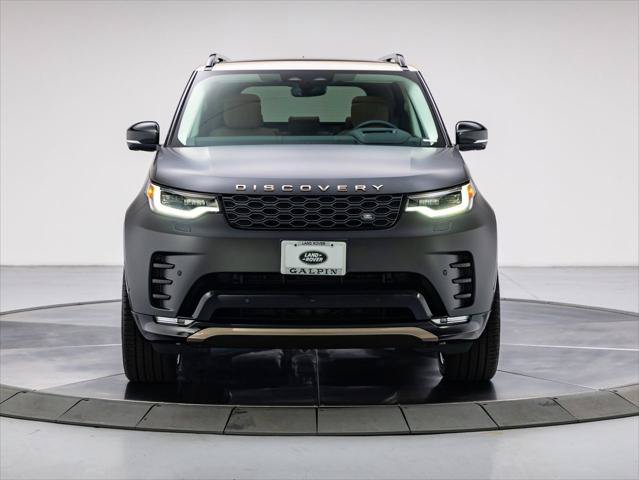 New 2026 Land Rover Discovery Limited Edition AWD/4WD image 8