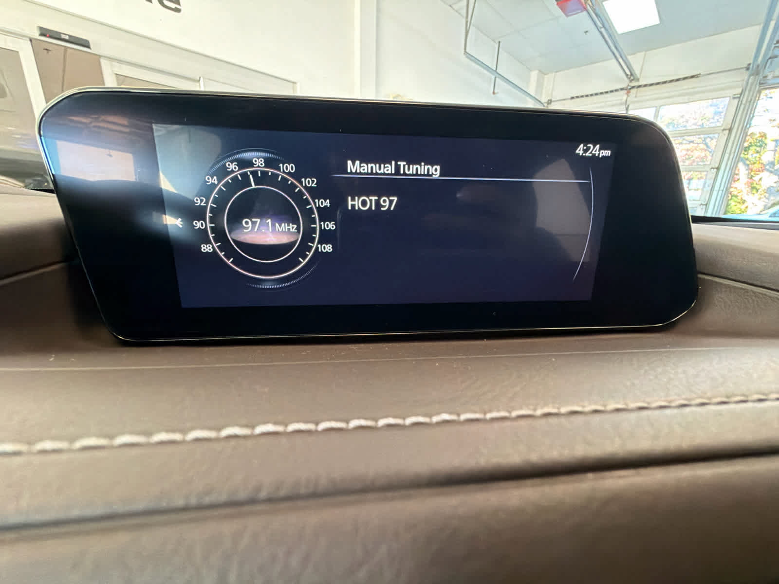 Used 2023 MAZDA CX-30 AWD 2.5 S w/ Premium Package image 19