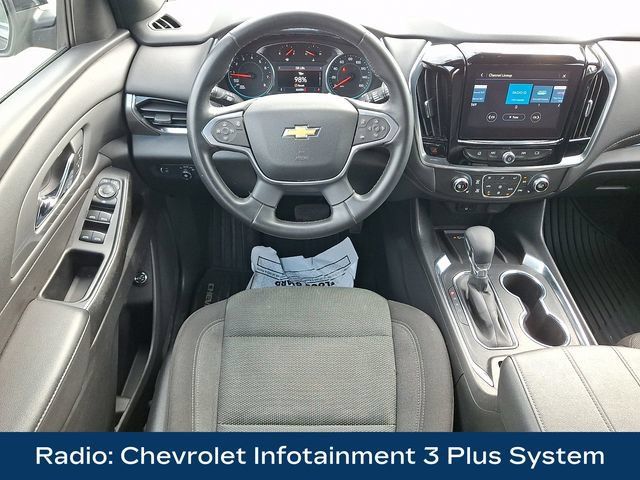 Used 2023 Chevrolet Traverse LT AWD/4WD image 3