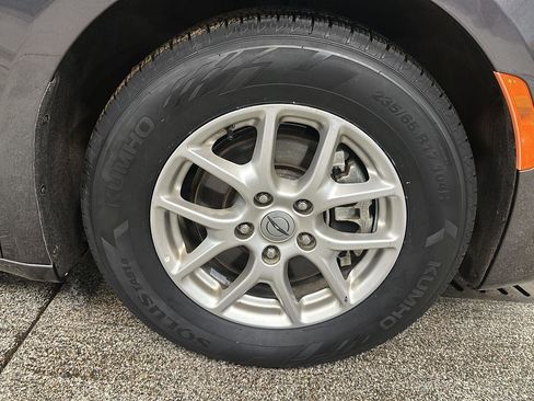 Used 2023 Chrysler Pacifica Touring-L image 12