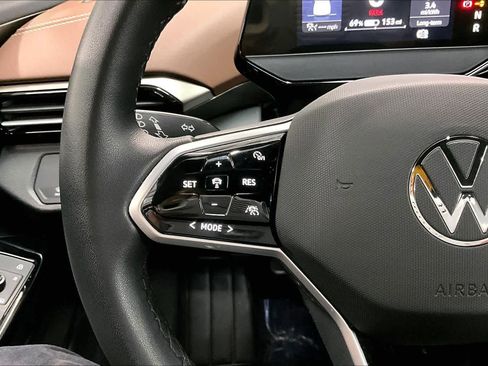 Used 2023 Volkswagen ID.4 Pro image 20