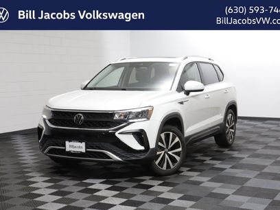 Used 2023 Volkswagen Taos SE w/ Panoramic Sunroof Package