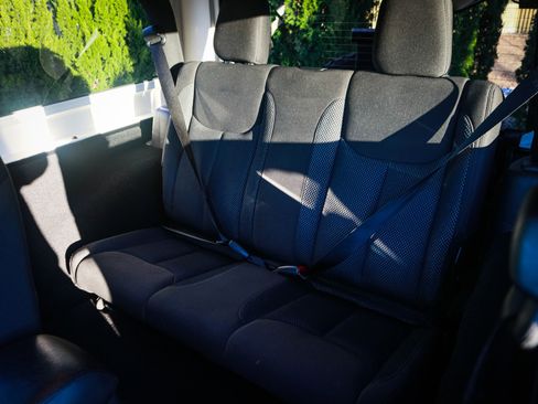 Used 2016 Jeep Wrangler Sport image 29