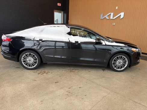 Used 2015 Ford Fusion SE w/ Equipment Group 202A image 16