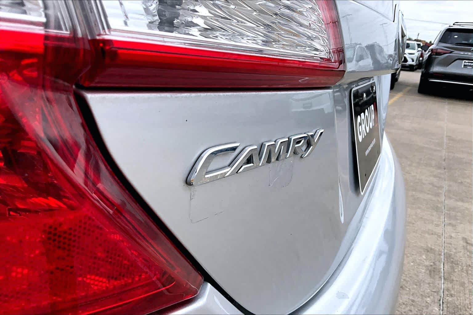 Used 2012 Toyota Camry LE FWD image 30
