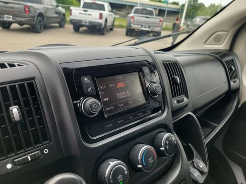 Used 2021 RAM ProMaster 2500 w/ Interior LED Lighting Group FWD image 23