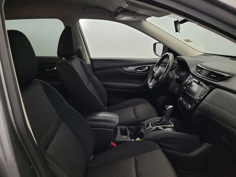 Used 2019 Nissan Rogue SV AWD/4WD image 21