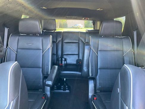 Used 2022 Cadillac Escalade Sport w/ Touring Package AWD/4WD image 27