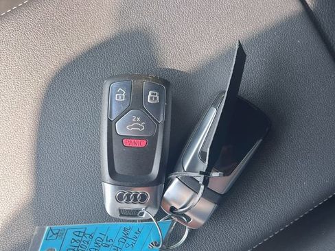 Used 2022 Audi Q5 2.0T Premium image 33