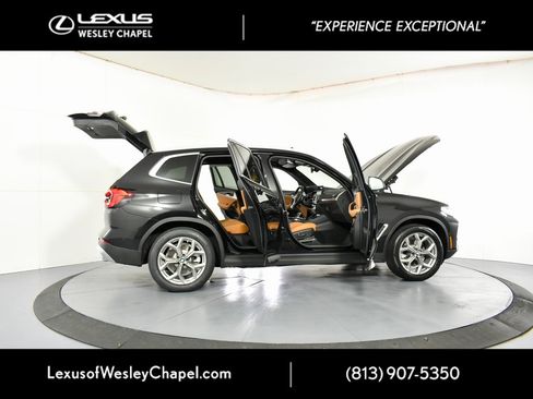 Used 2024 BMW X3 xDrive30i w/ Premium Package image 15