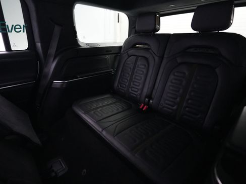 Used 2023 Rivian R1S Adventure AWD/4WD image 25