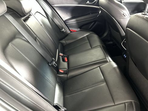 Used 2026 Genesis G70 2.5T RWD image 25