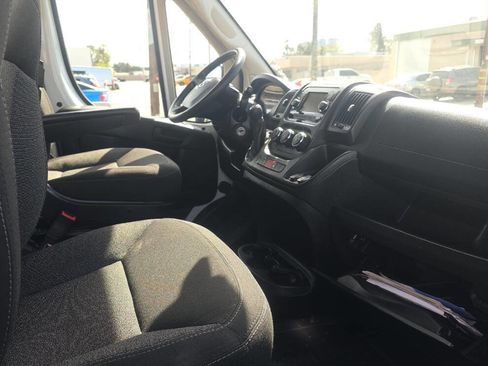 Used 2021 RAM ProMaster 2500 image 11