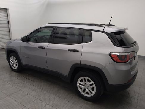 Used 2018 Jeep Compass Sport w/ Tech Group image 3