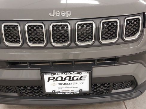 Used 2023 Jeep Compass Latitude w/ Convenience Group image 31