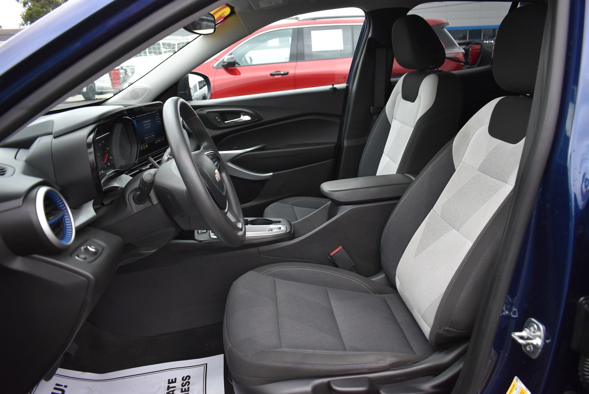 Used 2024 Chevrolet Trax LS FWD image 13