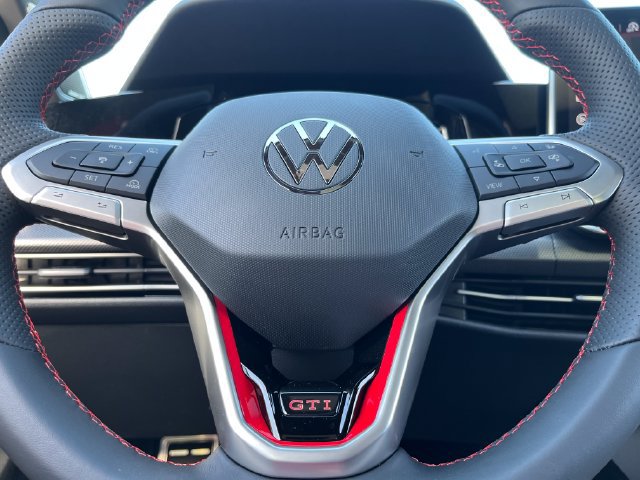 New 2026 Volkswagen GTI SE FWD image 17