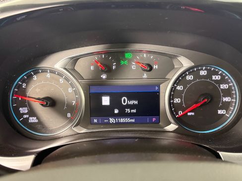 Used 2021 Chevrolet Traverse Premier image 27