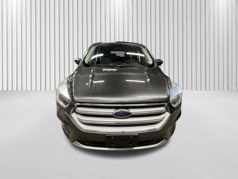 Used 2017 Ford Escape SE AWD/4WD image 3