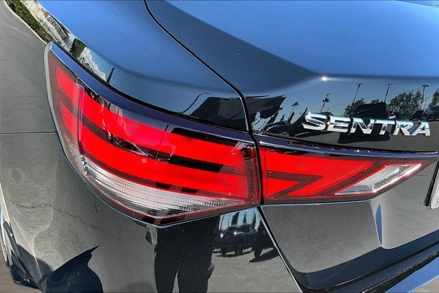 Certified 2025 Nissan Sentra S FWD image 22