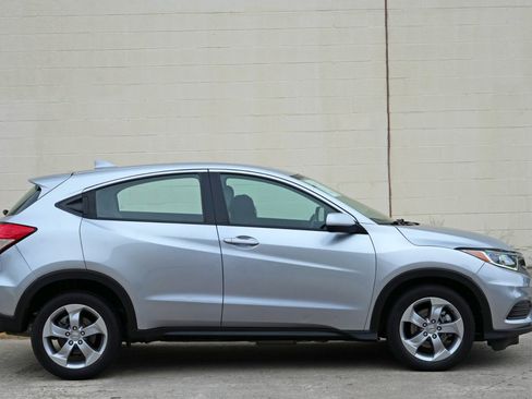 Used 2020 Honda HR-V LX image 43