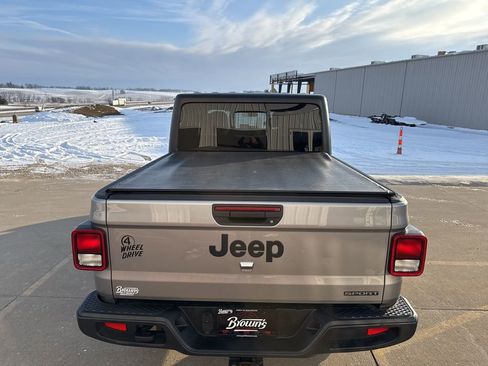 Used 2020 Jeep Gladiator Sport w/ Quick Order Package 24S image 12