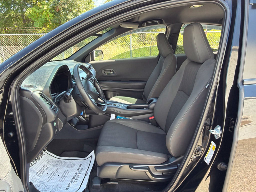 Used 2021 Honda HR-V Sport image 21
