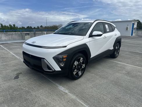 Used 2025 Hyundai Kona SEL FWD image 40