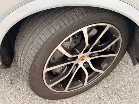 Used 2021 Porsche Cayenne S AWD/4WD image 7